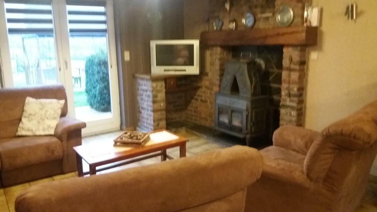 Chez Francoise Et Jean Villa Rochefort Luaran gambar